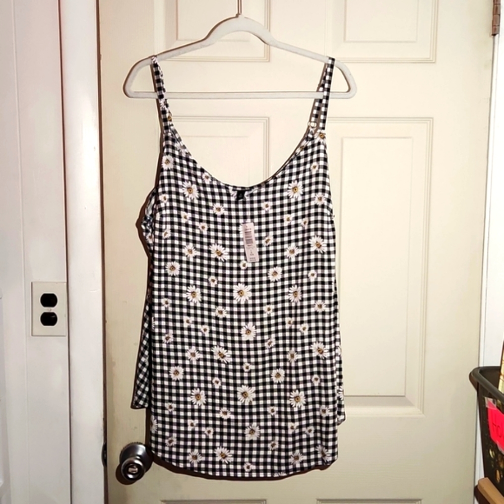 ❤️NWT TORRID DAISY ADJUSTABLE STRAP PLAID STRETCH CHALLIS CAMI TANK, Plus Size - Picture 3 of 11